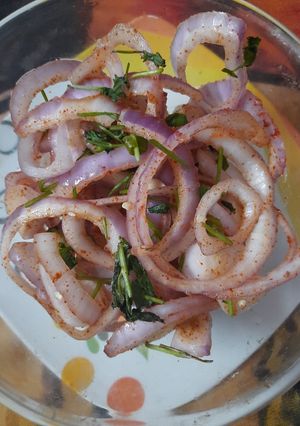 A picture of Laccha Onion Salad.