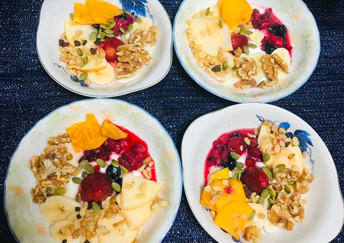 Ensalada de Frutas con Yogur natural saludable! Receta de yenit julia  tajiri- Cookpad