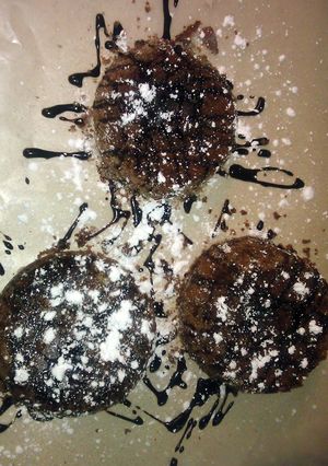 A picture of Molten Chocolate Cake.