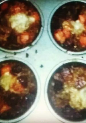 A picture of Beetroot meatloaf with Mozarella.