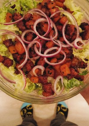 Foto principal de Ensalada con Tempeh y calabaza
