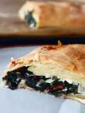 Topfenteigstrudel mit Mangold, Feta und Zwiebel
