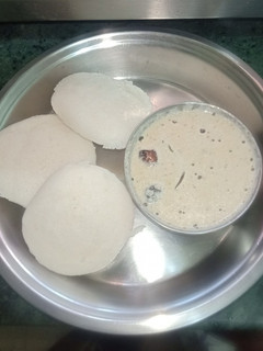 சுவையான வெள்ளை வண்ண தேங்காய் சட்னி🥥 செய்முறை முக்கிய புகைப்படம்