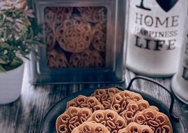 Achu Murukku / Kuih Ros / Kuih Goyang