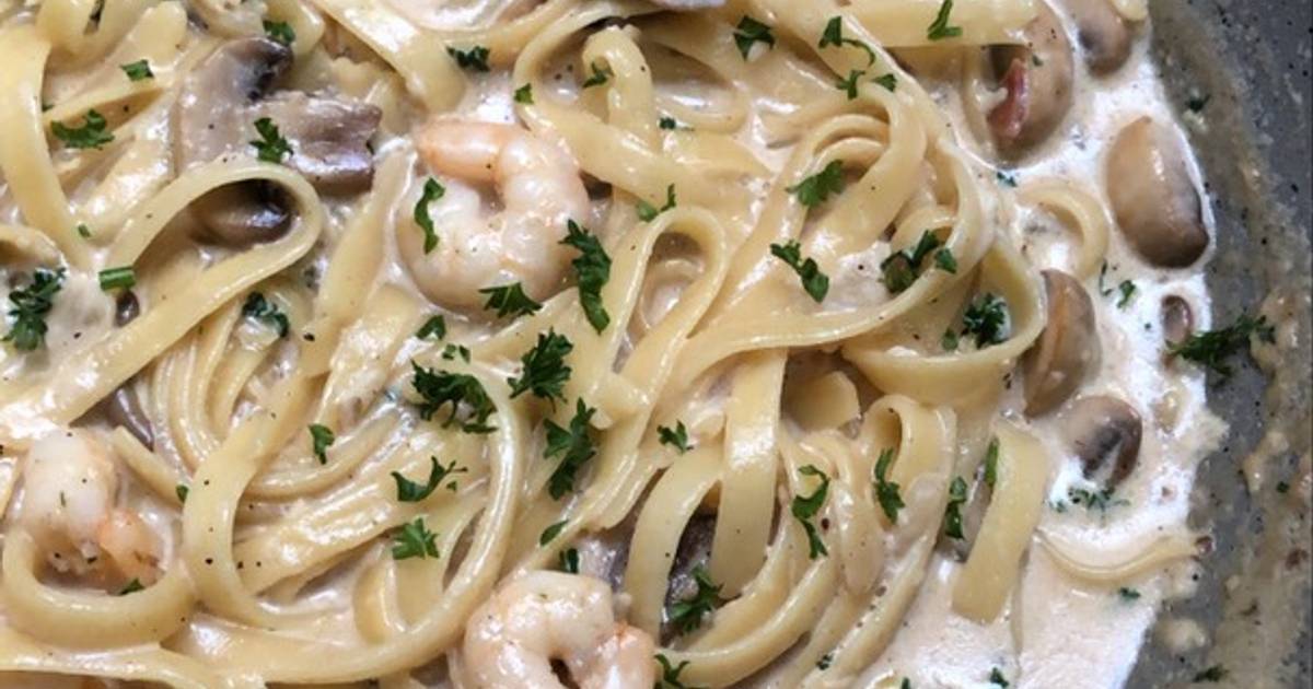 Resep Creamy Garlic Shrimp Mushroom PASTA 🧄🍤 🍄 🍝 oleh Lisa Cookpad