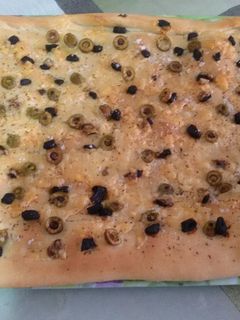 Una foto de Focaccia de ajo negro con thermomix