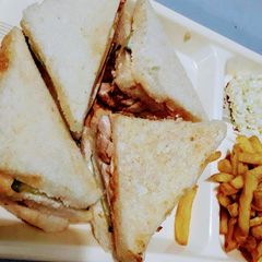 A picture of Crispy sandwich.
