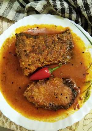 রুইমাছের ঝাল (rui maacher jhaal recipe in Bengali) রেসিপির প্রধান ছবি