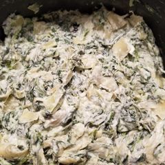 A picture of Kaths Spinach artichoke dip.