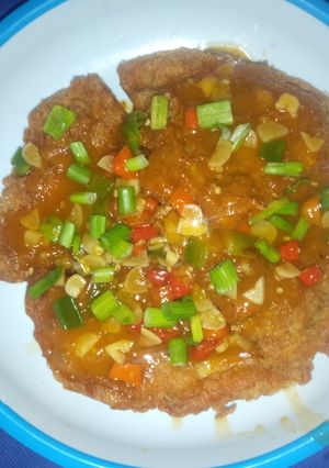 Foto resep Telur goreng krispi dan saus pedas