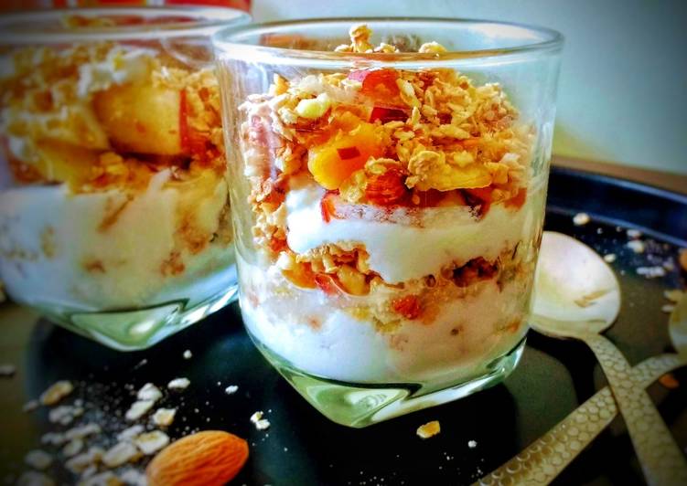 How to Prepare Perfect Yogurt Parfait