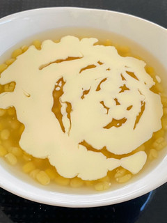 A picture of Sweet Mung Beans Pudding with Coconut Milk (Toa Suan).