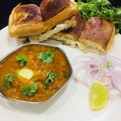 A picture of Pumpkin Pav Bhaji.