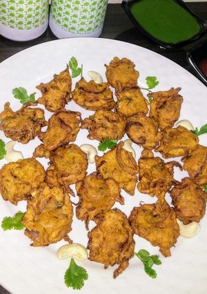 A picture of Onion bhajia.