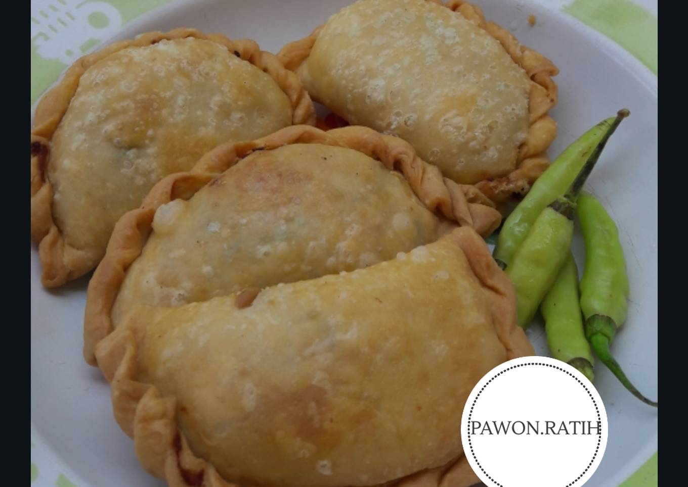 Pastel enak renyah banget, bisa buat stok di freezer