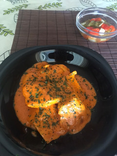 Una foto de Merluza en salsa de piquillos