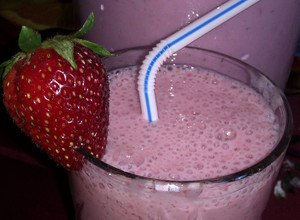 Фото Клубнично-молочный коктейль🍓.