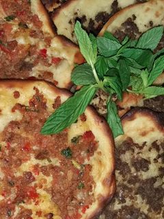 صورة لوصفة الصفيحة السورية (لحم بعجين)