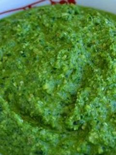 Una foto de Salsa verde extra ' extra picosa con solo 3 ingredientes
