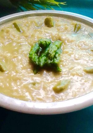 Foto principal de Risotto de espárragos verdes con caldo de alcachofas