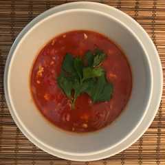 Simple Tomatensoep (Sup Tomat Simpel) রেসিপির প্রধান ছবি