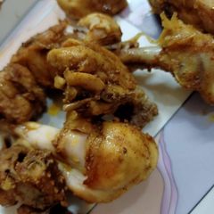 A picture of Spicy steam chicken.