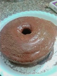 صورة لوصفة كيكه مع صوص الشوكولاتة