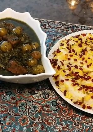 عکسی از دستور خورشت گوجه سبز