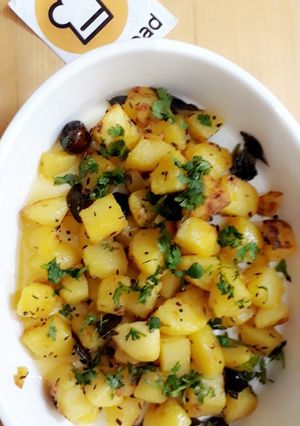 A picture of CURRY LEAVES FRIED POTATOES   .