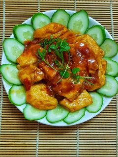 Hình của món Đậu phụ sốt chua ngọt.