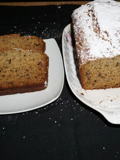 Una foto de BANANA WALNUT BREAD. JON STYLE