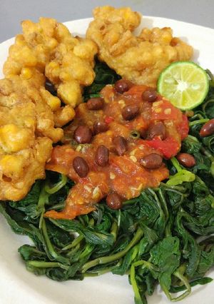 Foto resep Plecing kangkung + bakwan jagung