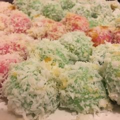 A picture of Onde-onde.