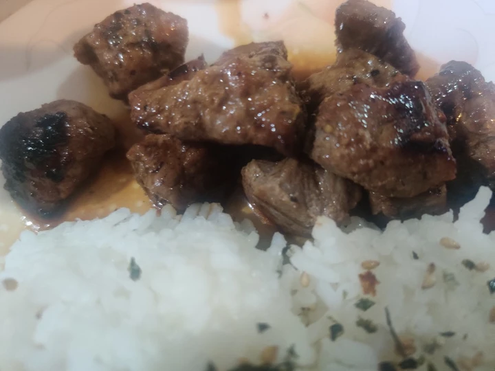 Easy Way Make Recipe Wagyu Saikoro Steak with Amakuchi Sauce (和牛サイコロステーキと甘口ソース) that is Delicious, Can Spoil the Tongue}