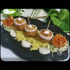 A picture of Noodles Balls.