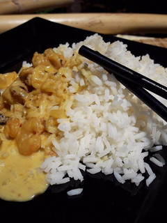 Una foto de Arroz Thai o arroz Jazmín con jengibre y curry