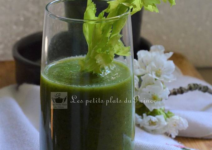 Green smoothie aux pousses d'orties