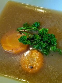 Una foto de CALDO De Huesos de Res...!