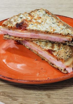 Una foto de Croque-monsieur reinventado