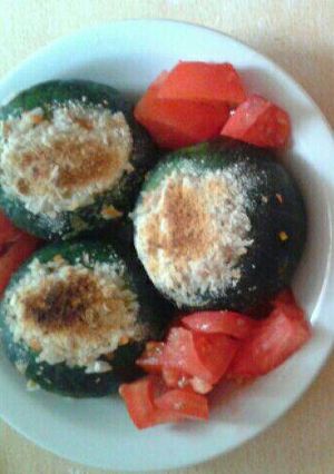 Una foto de Zapallitos rellenos gratinados al horno