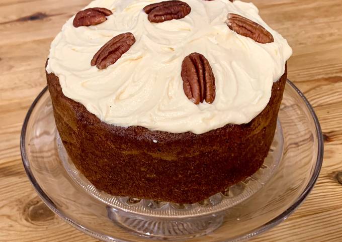 Pecan and Chestnut Cream Cake