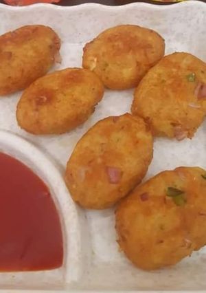 कटलेट (Cutlet recipe in hindi) रेसिपी मुख्य फोटो