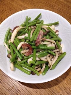 A picture of Sauteed String Beans with Shimiji Mushrooms.