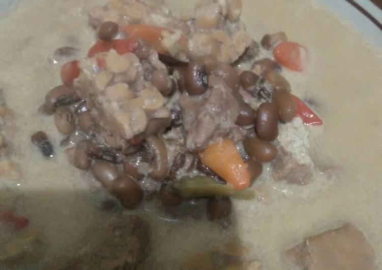 Jangan lombok(tahu,tempe,kikil,beras kacang)