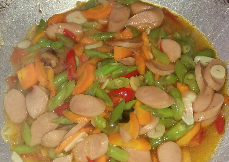 Cara mudah Membuat Tumis sosis wortel buncis(sowobun)pedas cemen😄, Enak