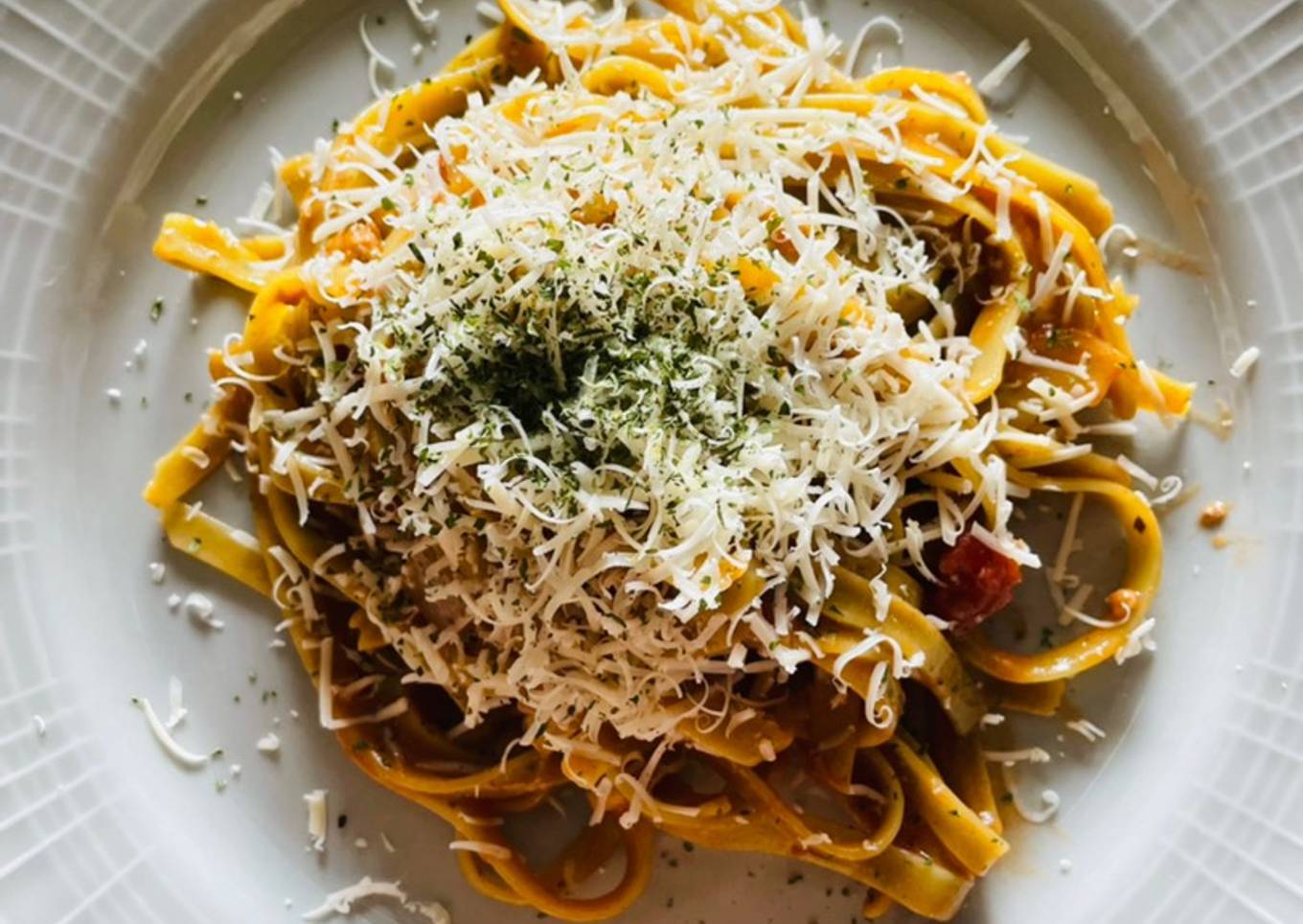 Fettucine with Bolognaise mayo Sauce