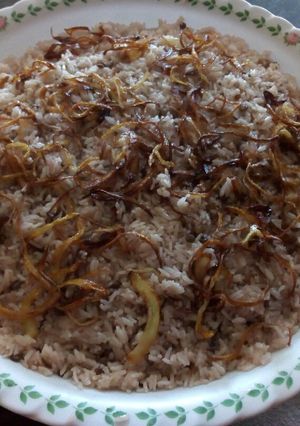 صورة لوصفة مجدره او رز بعدس