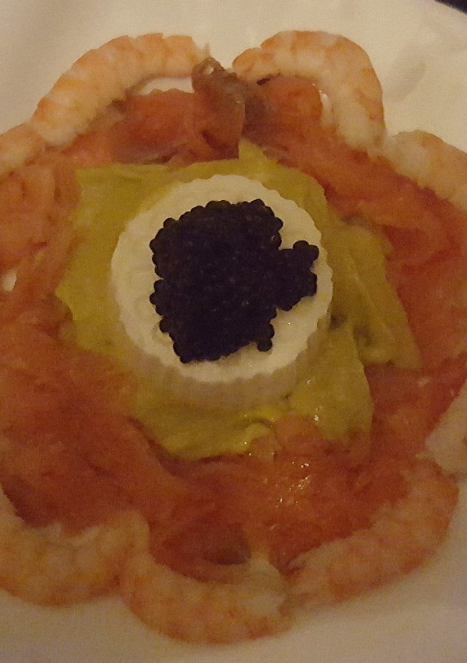 Una foto de Ensalada de salmón ahumado