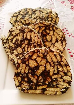 O poză a rețetei Salam de biscuiți cu nucă de cocos.