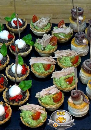 Foto principal de Canapés o aperitivos variados Especial Navidad